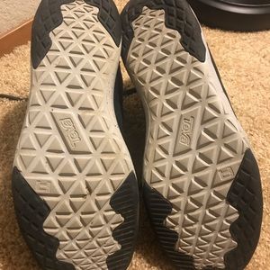 Women’s Teva Arrowood Hiking Boots
